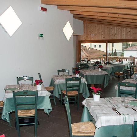 Hotel Locanda Le Tre Oche Molina di Ledro Exterior photo