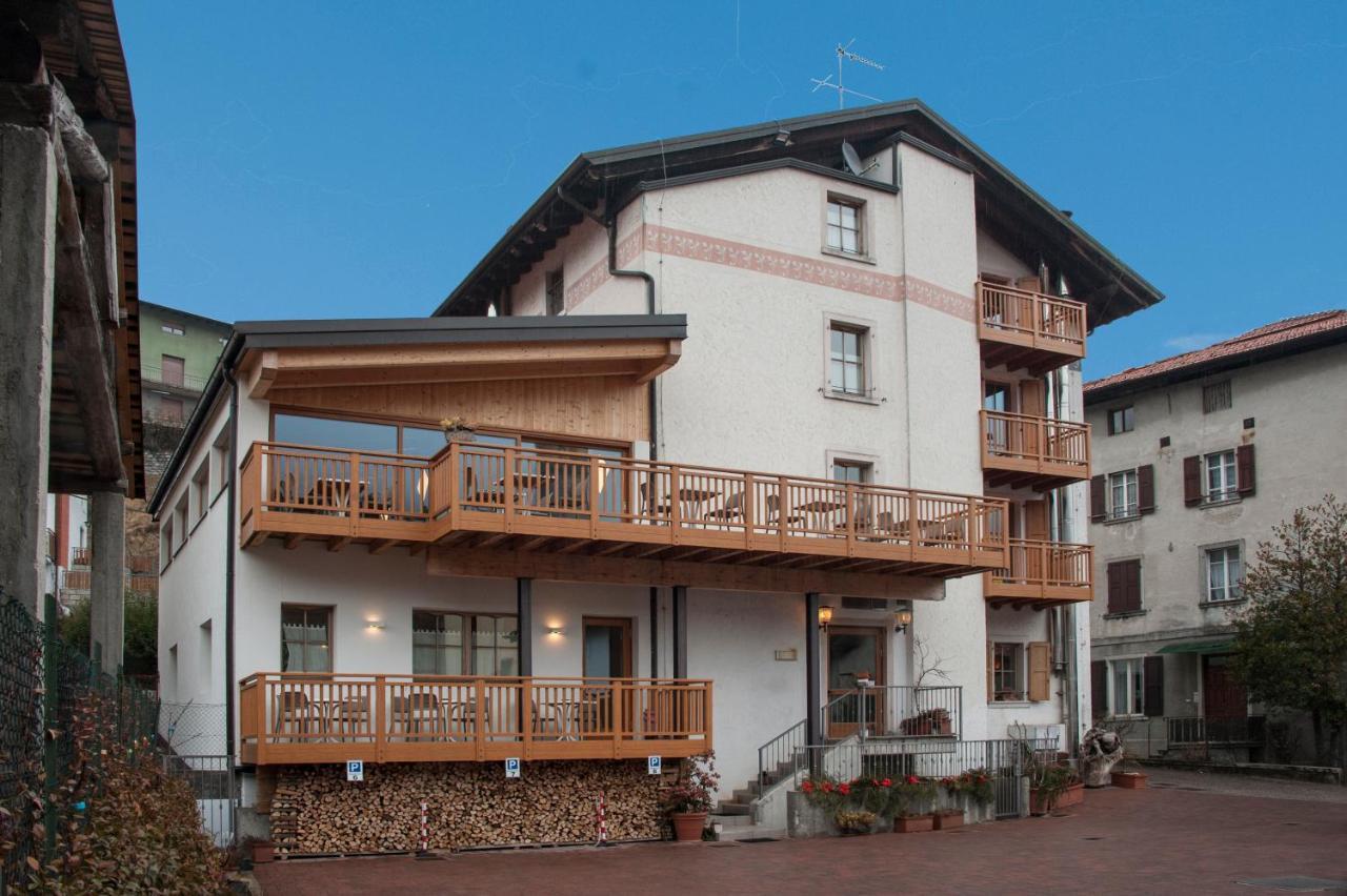 Hotel Locanda Le Tre Oche Molina di Ledro Exterior photo